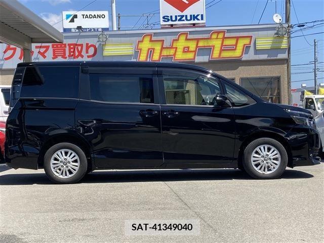 Toyota VOXY 2016-08 288943-3
