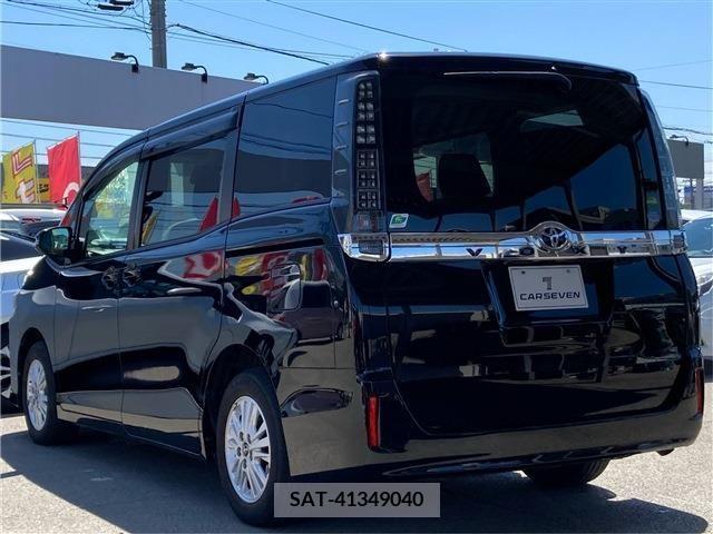 Toyota VOXY 2016-08 288943-6