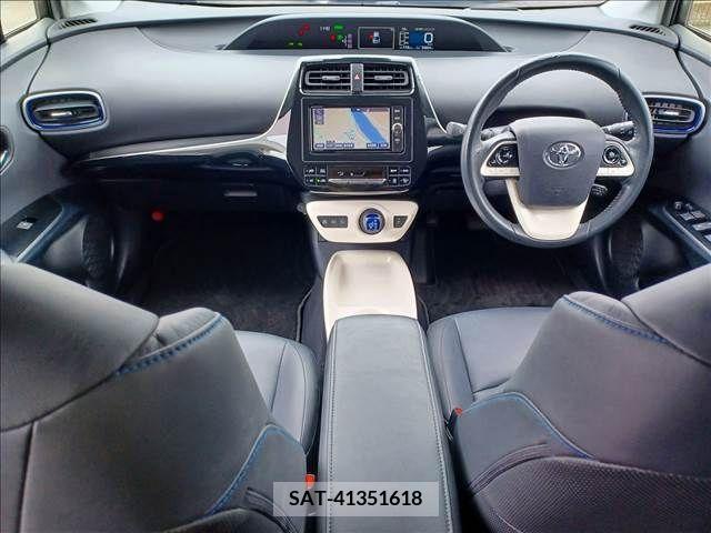 Toyota PRIUS 2016-08 281750-1