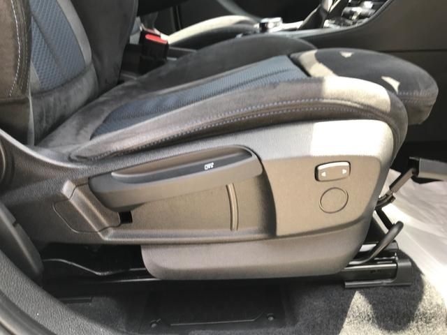 Bmw 2 SERIES 2017-02 5861-18
