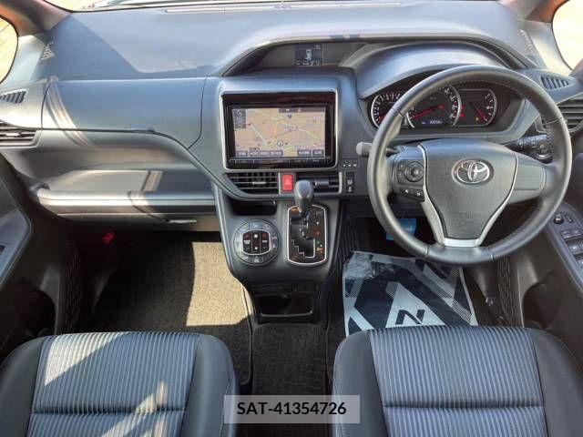 Toyota VOXY 2014-09 395005-1