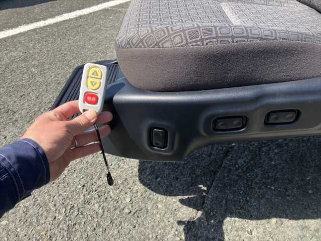 Toyota SPADE 2014-02 1818-3