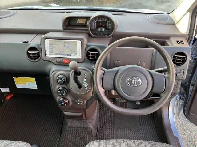 Toyota SPADE 2014-02 1818-12