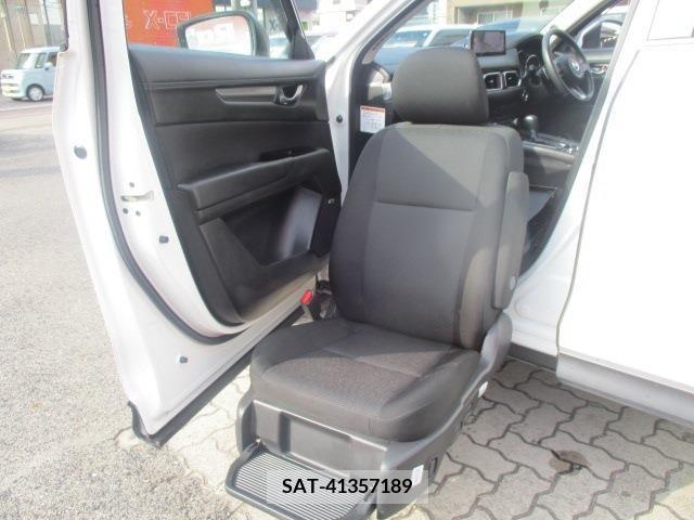 Mazda CX-5 2021-01 384954-3