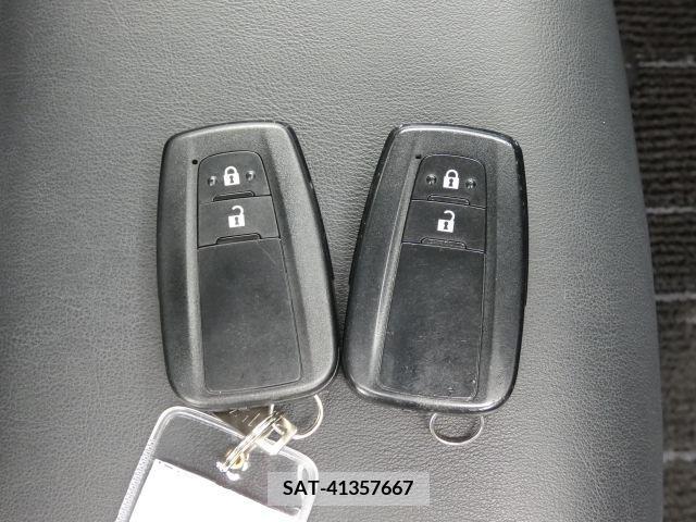Toyota PRIUS 2019-04 383487-4