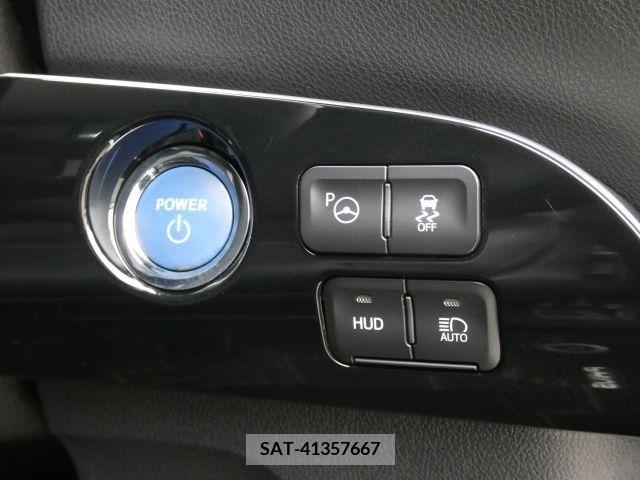 Toyota PRIUS 2019-04 383487-7