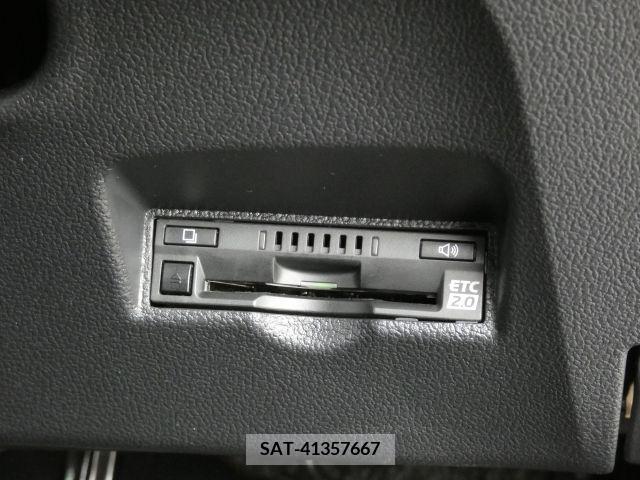 Toyota PRIUS 2019-04 383487-11