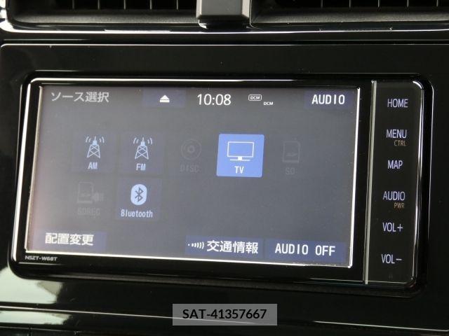 Toyota PRIUS 2019-04 383487-10