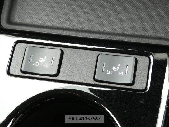 Toyota PRIUS 2019-04 383487-22