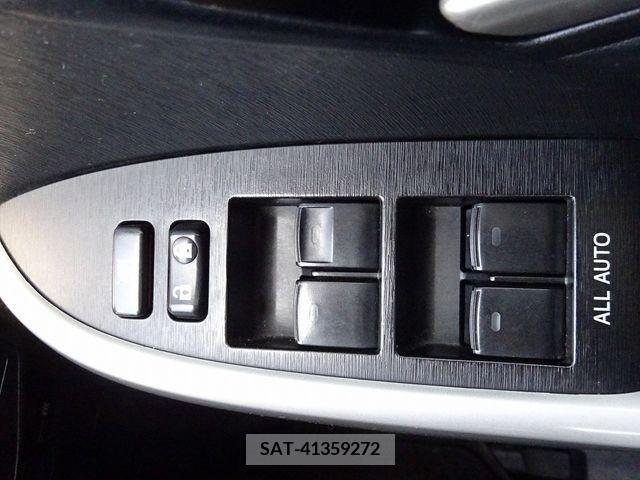 Toyota PRIUS 2013-01 372893-28