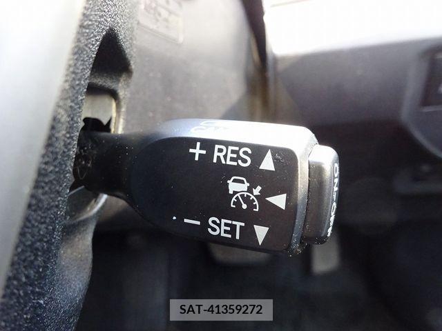 Toyota PRIUS 2013-01 372893-26