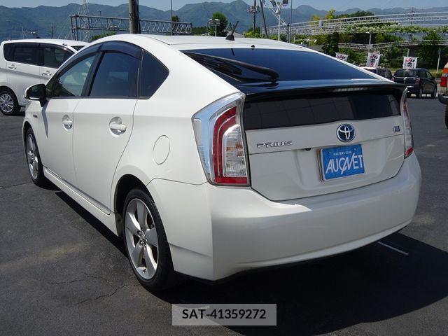 Toyota PRIUS 2013-01 372893-5