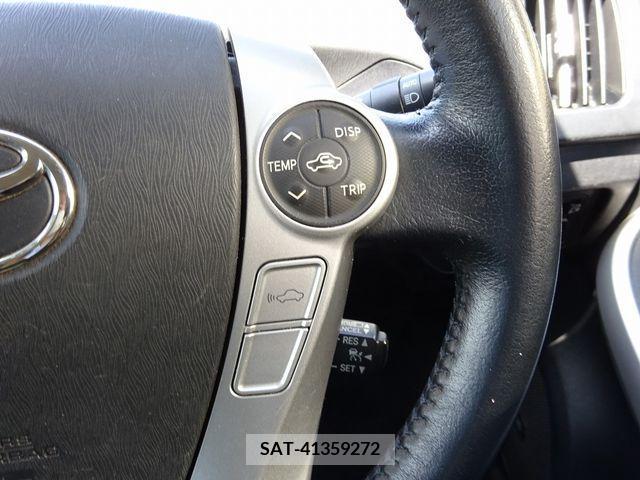 Toyota PRIUS 2013-01 372893-25