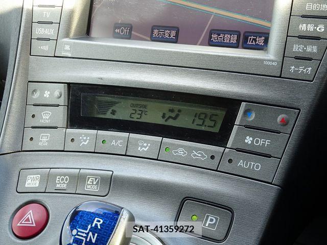 Toyota PRIUS 2013-01 372893-22