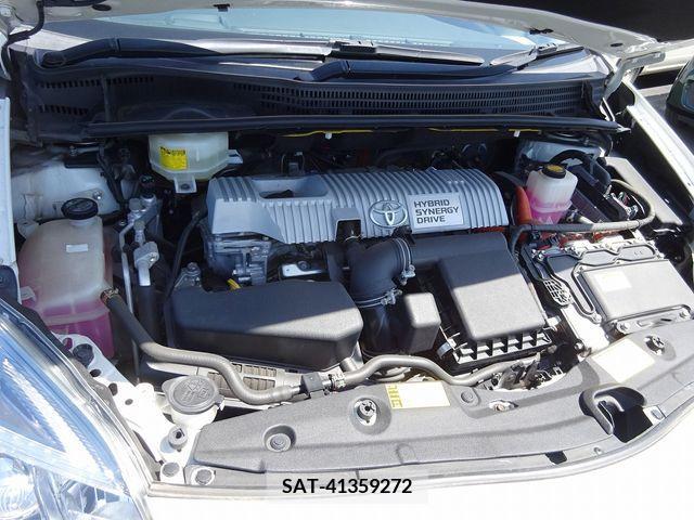 Toyota PRIUS 2013-01 372893-8