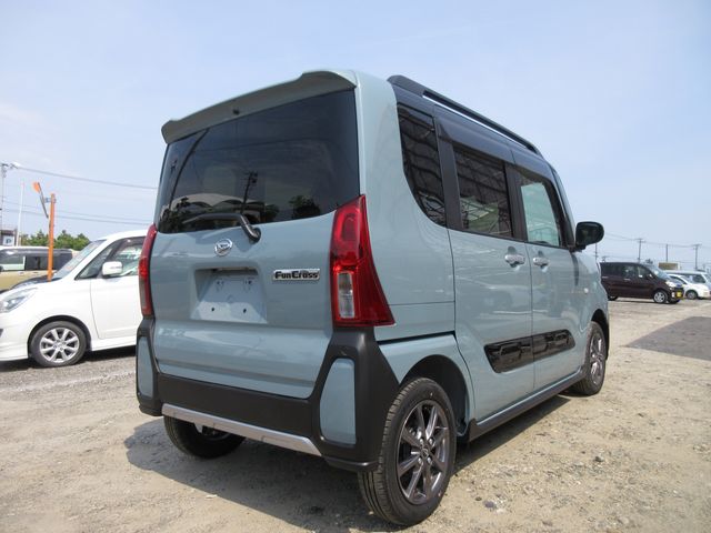 Daihatsu TANTO 2022-10 18571-3