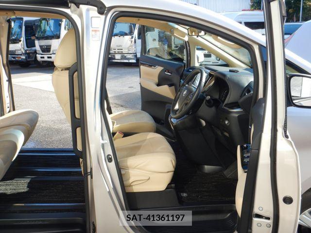 Toyota ALPHARD 2018-12 283455-4