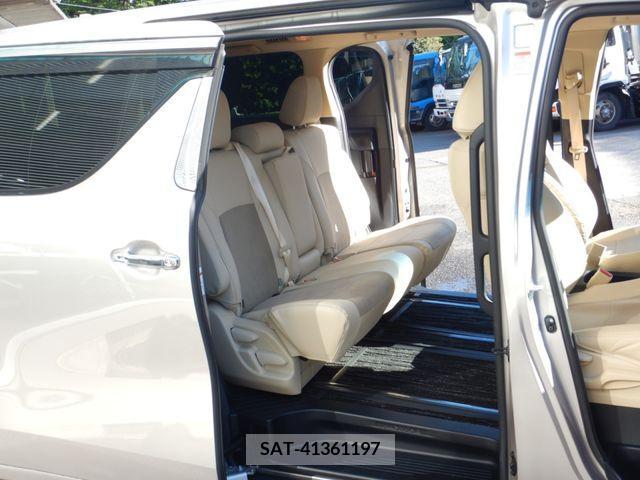 Toyota ALPHARD 2018-12 283455-5