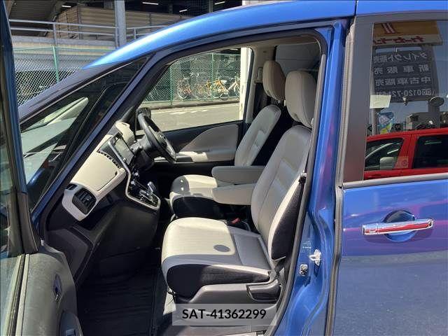 Nissan SERENA 2018-07 284241-9