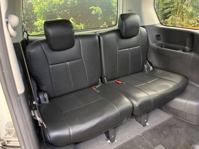 Nissan SERENA 2015-09 11274-9