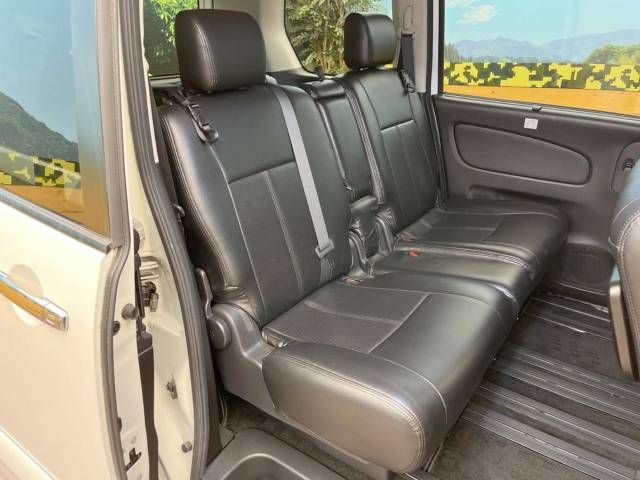 Nissan SERENA 2015-09 11274-8