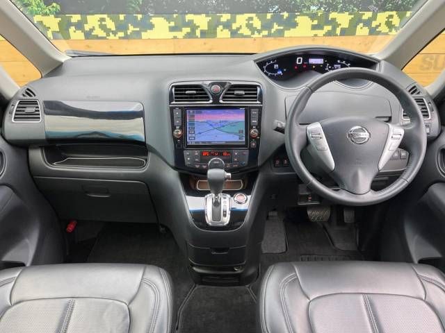 Nissan SERENA 2015-09 11274-1