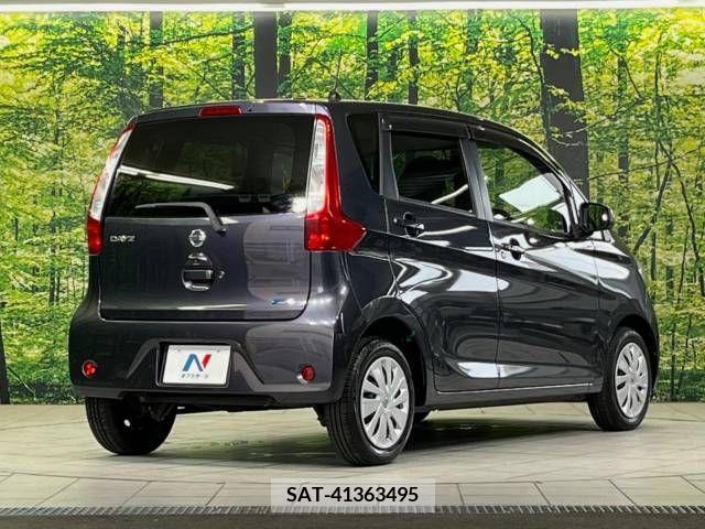 Nissan DAYZ 2014-10 323298-17
