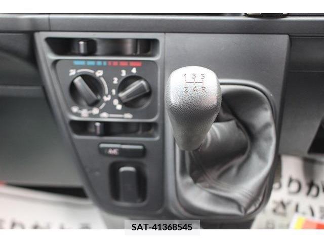 Daihatsu HIJET CARGO 2018-04 232037-2