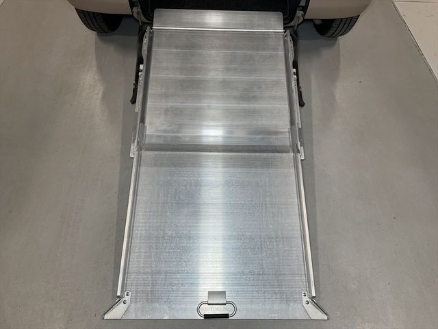 Daihatsu TANTO 2011-10 15946-4