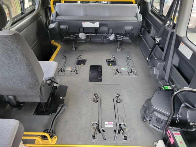 Toyota HIACE COMMUTER 2014-11 193758-8