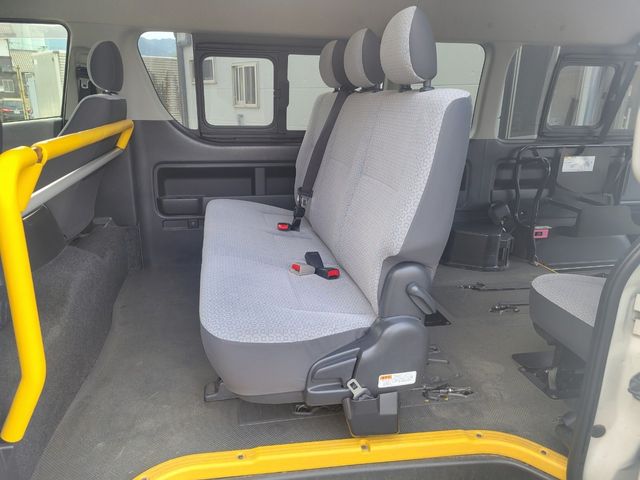 Toyota HIACE COMMUTER 2014-11 193758-14