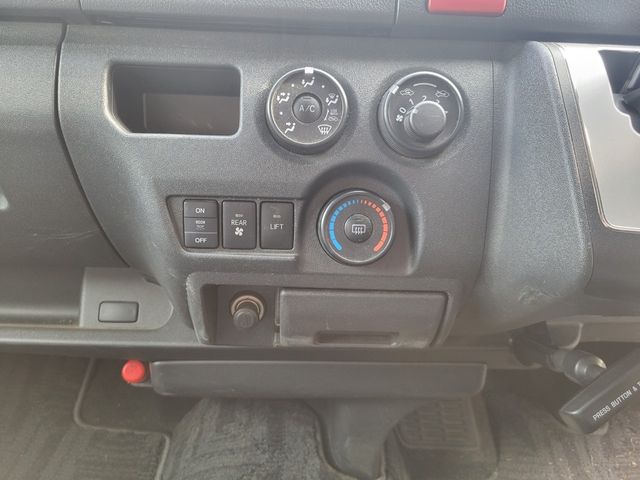 Toyota HIACE COMMUTER 2014-11 193758-20