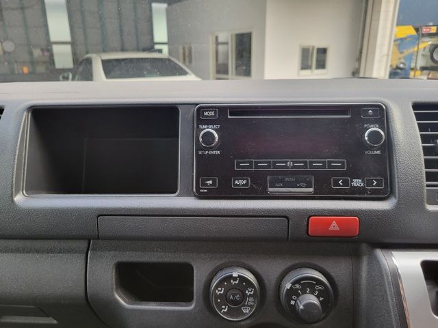 Toyota HIACE COMMUTER 2014-11 193758-21