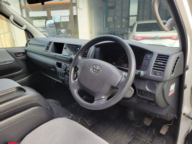 Toyota HIACE COMMUTER 2014-11 193758-23