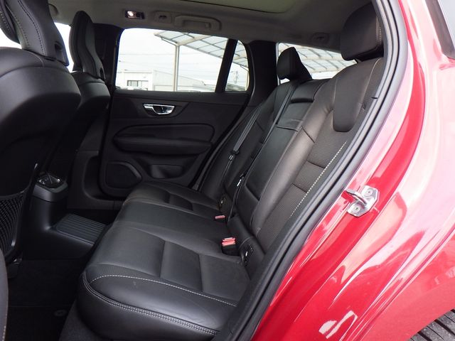 Volvo V60 2019-12 28170-10