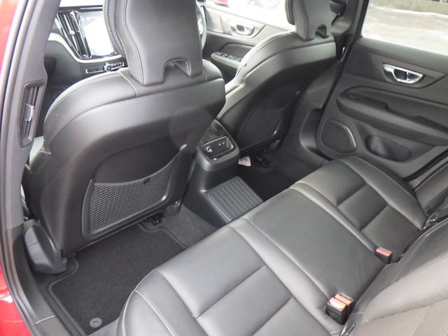 Volvo V60 2019-12 28170-11