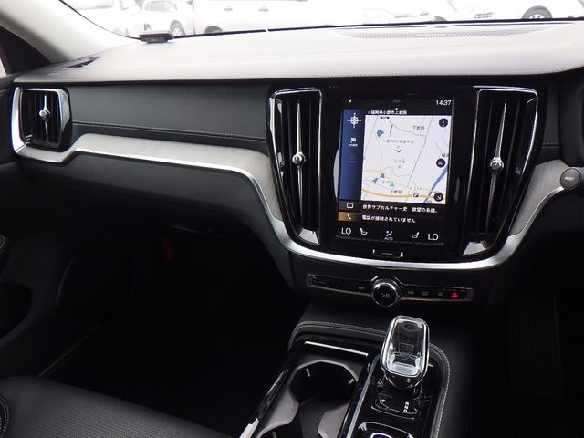 Volvo V60 2019-12 28170-15