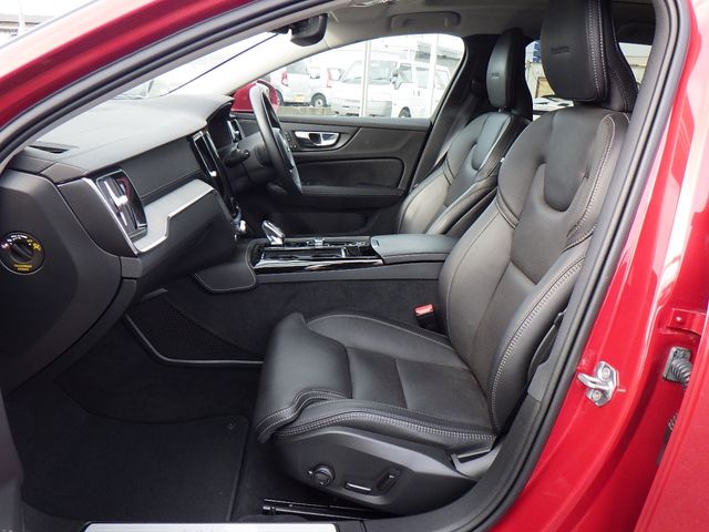 Volvo V60 2019-12 28170-9