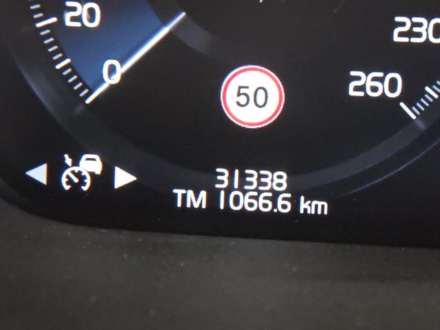 Volvo V60 2019-12 28170-14