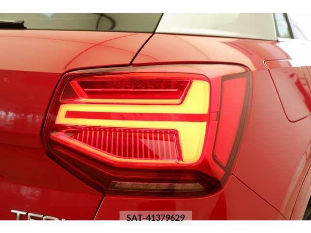 Audi Q2 2018-03 343275-27