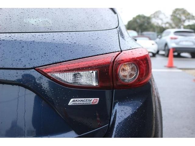 Mazda AXELA SPORT 2016-08 26567-6