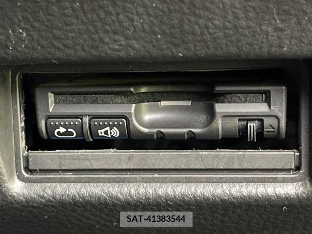 Suzuki SWIFT 2012-08 249939-7