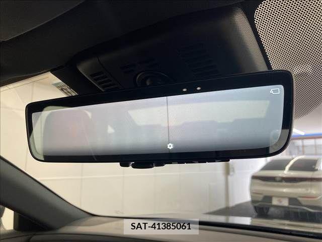 Toyota CROWN 2022-10 375541-6
