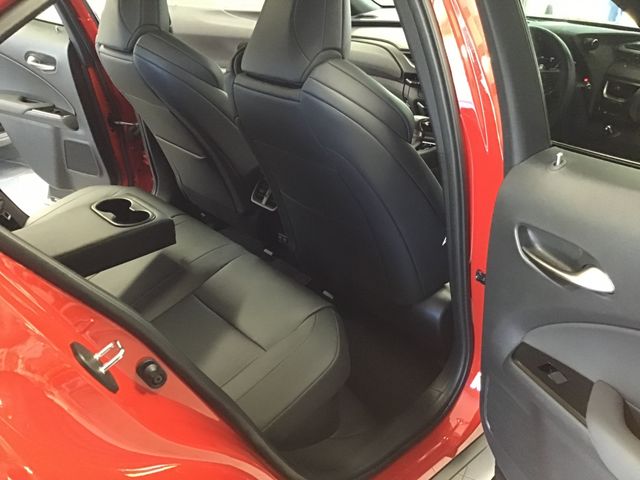 Lexus UX 2019-04 801-12