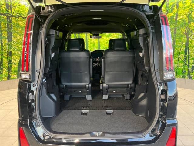 Toyota NOAH 2019-10 189543-11