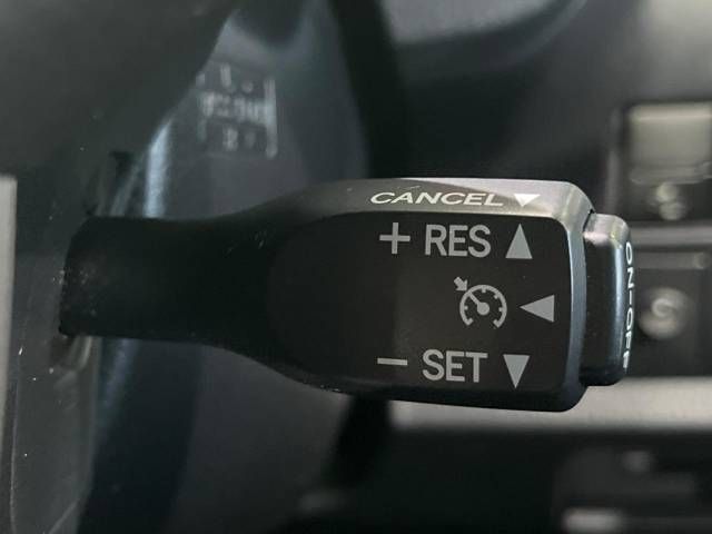 Toyota NOAH 2019-10 189543-7