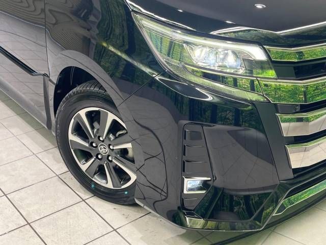 Toyota NOAH 2019-10 189543-13