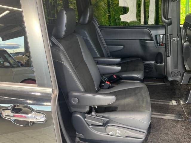Toyota NOAH 2019-10 189543-9
