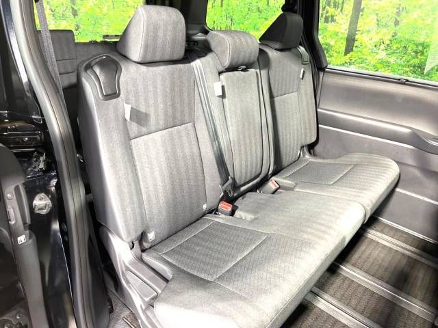 Toyota NOAH 2023-07 187150-8