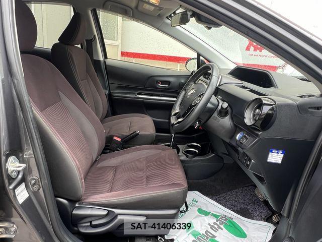 Toyota AQUA 2018-05 325944-10